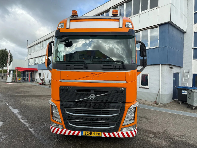 Volvo FH 540, 8X4, 490049 KM, INTARDER TUV 30-06-2026 - Cabeza tractora: foto 2 Volvo FH 540, 8X4, 490049 KM, INTARDER TUV 30-06-2026 - Cabeza tractora: foto 2