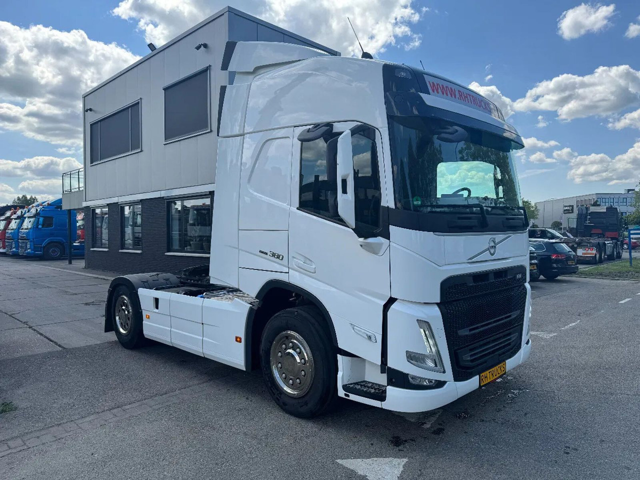 Volvo FM 380 4X2 EURO 6 NEW FACE SKIRTS AIRCO SPOILERS - Cabeza tractora: foto 4 Volvo FM 380 4X2 EURO 6 NEW FACE SKIRTS AIRCO SPOILERS - Cabeza tractora: foto 4