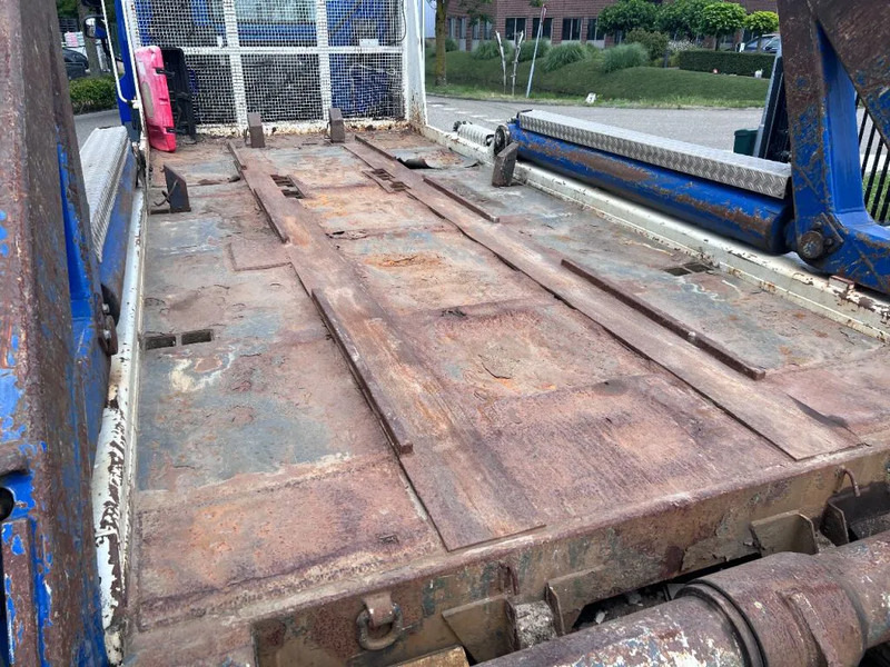 Camión portacontenedor de cadenas DAF CF 85.360 6X2 EURO 5 HYVA SKIPLOADER + NIDO: foto 7 Camión portacontenedor de cadenas DAF CF 85.360 6X2 EURO 5 HYVA SKIPLOADER + NIDO: foto 7