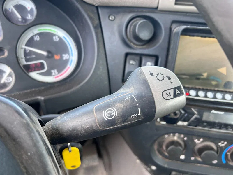 Camión portacontenedor de cadenas DAF CF 85.360 6X2 EURO 5 HYVA SKIPLOADER + NIDO: foto 16 Camión portacontenedor de cadenas DAF CF 85.360 6X2 EURO 5 HYVA SKIPLOADER + NIDO: foto 16