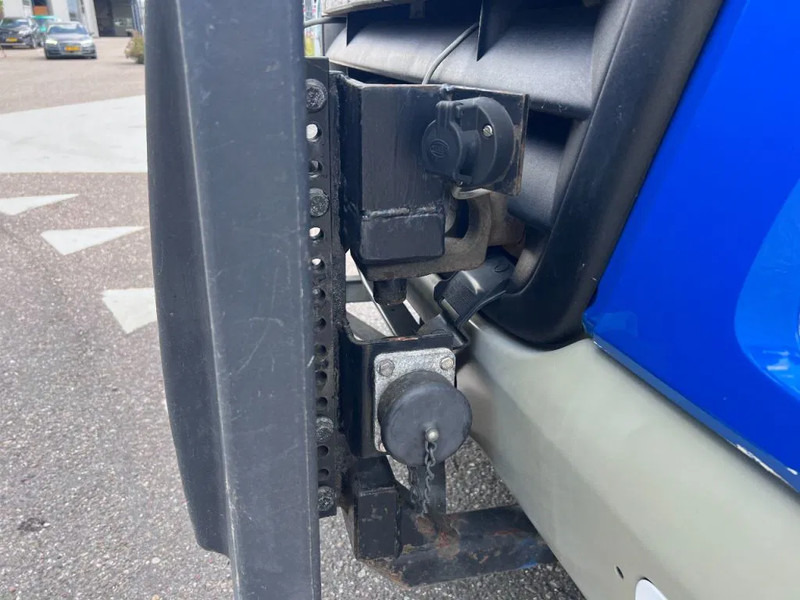 Camión portacontenedor de cadenas DAF CF 85.360 6X2 EURO 5 HYVA SKIPLOADER + NIDO: foto 12 Camión portacontenedor de cadenas DAF CF 85.360 6X2 EURO 5 HYVA SKIPLOADER + NIDO: foto 12