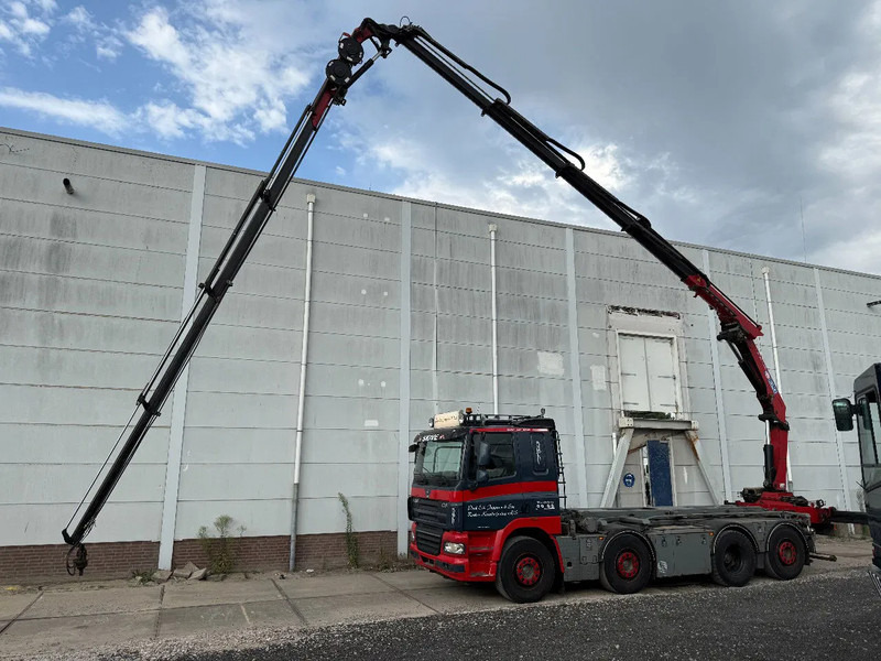 DAF CF 85.460 8X2 + YEAR 2016 HMF CRANE 2620-K4 + FLYJIB + WINCH + REMOTE - Camión grúa: foto 5 DAF CF 85.460 8X2 + YEAR 2016 HMF CRANE 2620-K4 + FLYJIB + WINCH + REMOTE - Camión grúa: foto 5