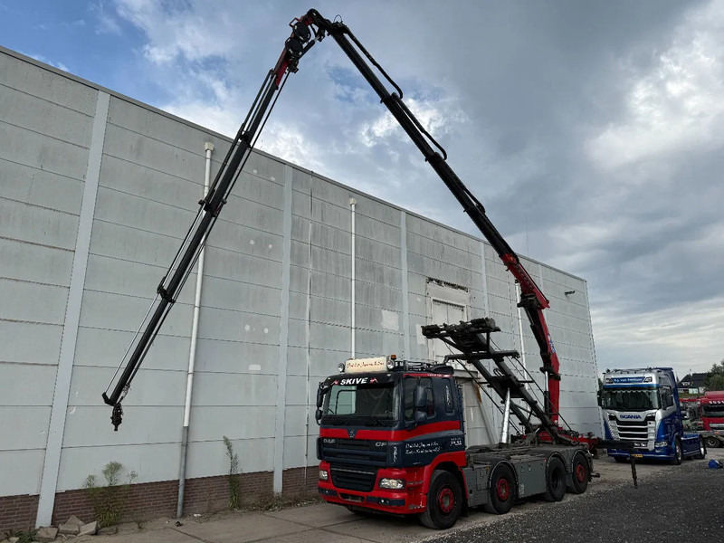 DAF CF 85.460 8X2 + YEAR 2016 HMF CRANE 2620-K4 + FLYJIB + WINCH + REMOTE - Camión grúa: foto 2 DAF CF 85.460 8X2 + YEAR 2016 HMF CRANE 2620-K4 + FLYJIB + WINCH + REMOTE - Camión grúa: foto 2