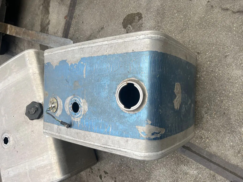 Diversen Hydrauliek tank l 70 b 45 h 62 - Hidráulica para Camión: foto 5 Diversen Hydrauliek tank l 70 b 45 h 62 - Hidráulica para Camión: foto 5