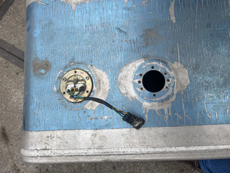 Diversen Hydrauliek tank l 70 b 45 h 62 - Hidráulica para Camión: foto 2 Diversen Hydrauliek tank l 70 b 45 h 62 - Hidráulica para Camión: foto 2