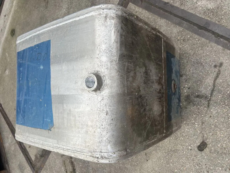 Diversen Hydrauliek tank l 70 b 45 h 62 - Hidráulica para Camión: foto 1 Diversen Hydrauliek tank l 70 b 45 h 62 - Hidráulica para Camión: foto 1