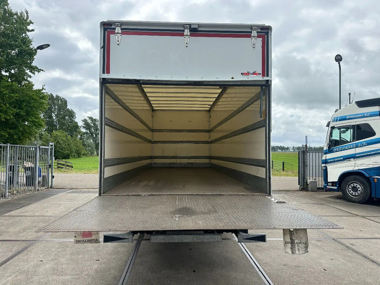 Iveco ML 150 -220, DHOLLANDIA LIFT, BOX 760X250X250 CM - Camión caja cerrada: foto 5 Iveco ML 150 -220, DHOLLANDIA LIFT, BOX 760X250X250 CM - Camión caja cerrada: foto 5