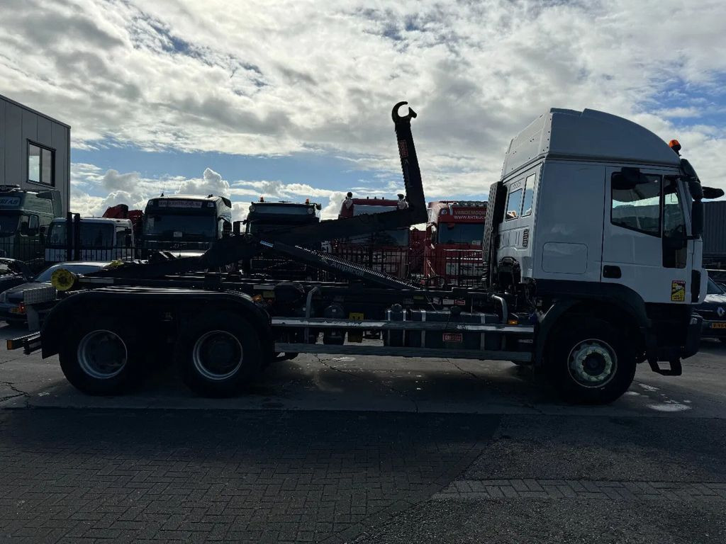 Iveco Stralis 450 6X2 - EURO 6 + MARREL HOOK - Camión multibasculante: foto 4 Iveco Stralis 450 6X2 - EURO 6 + MARREL HOOK - Camión multibasculante: foto 4