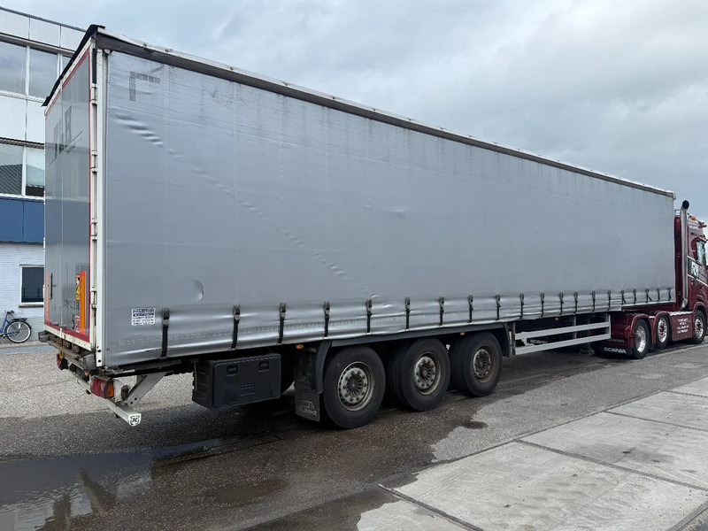 Kässbohrer XS - 3 AXLE - SAF + SLIDING ROOF - DISC BRAKES - Semirremolque lona: foto 4 Kässbohrer XS - 3 AXLE - SAF + SLIDING ROOF - DISC BRAKES - Semirremolque lona: foto 4