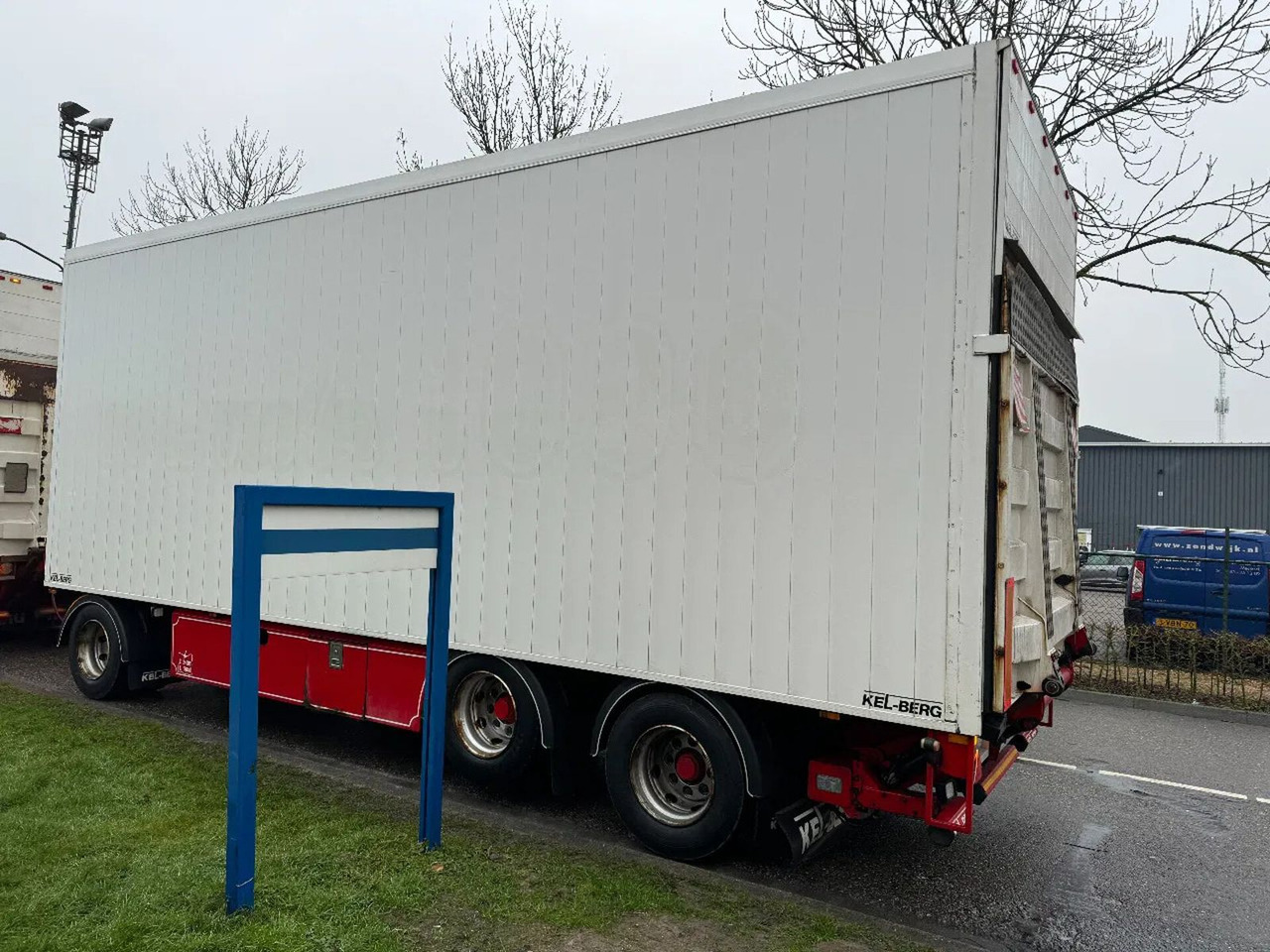 Kel-Berg D24B3 - 3 AXLE BPW + ZEPRO ZHD 250-155 MA - Remolque caja cerrada: foto 5 Kel-Berg D24B3 - 3 AXLE BPW + ZEPRO ZHD 250-155 MA - Remolque caja cerrada: foto 5