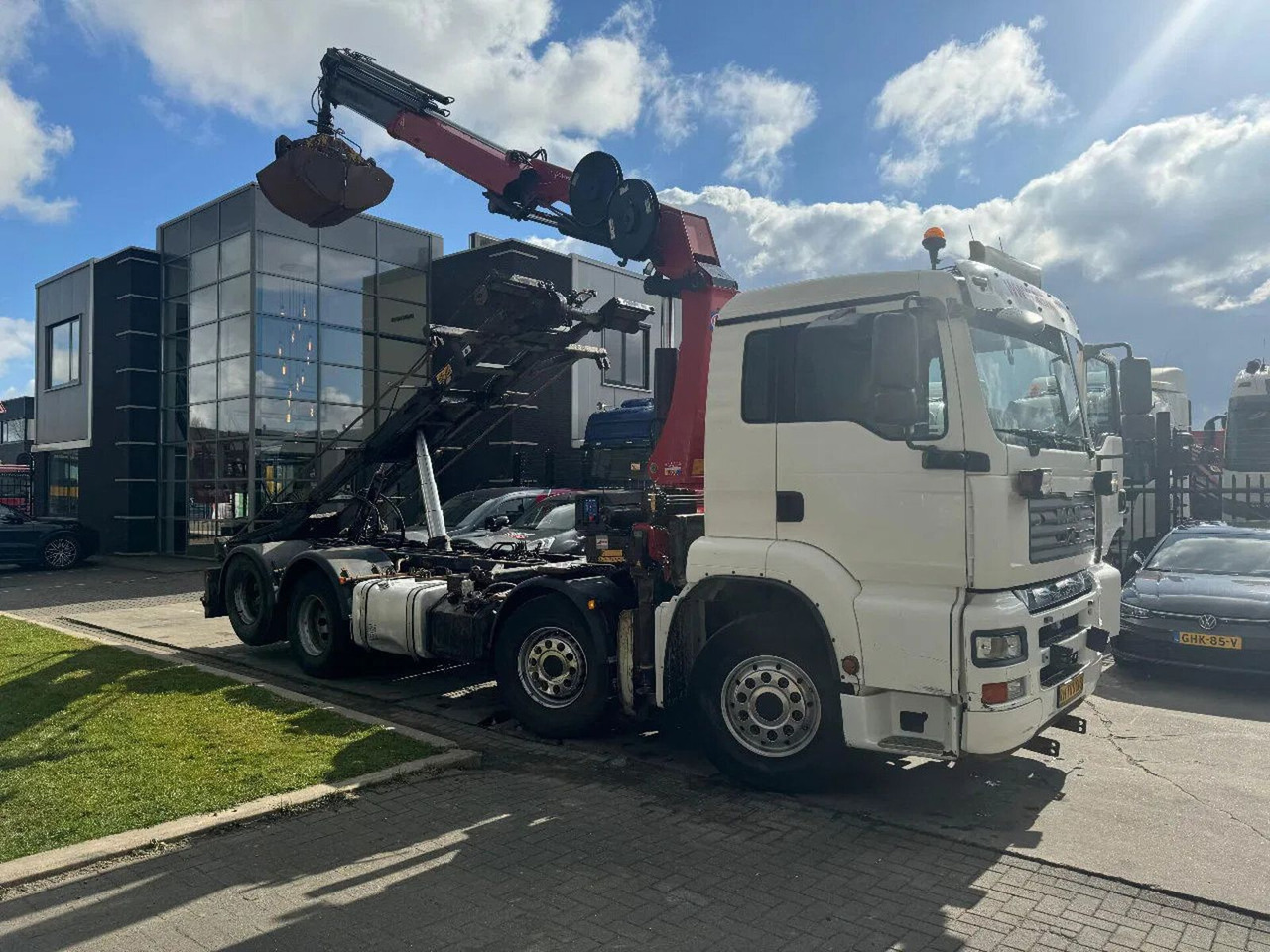MAN TGA 35.440 8X2 - EURO 4 + HMF 2620K-RC 2018! + R - Camión grúa: foto 4 MAN TGA 35.440 8X2 - EURO 4 + HMF 2620K-RC 2018! + R - Camión grúa: foto 4