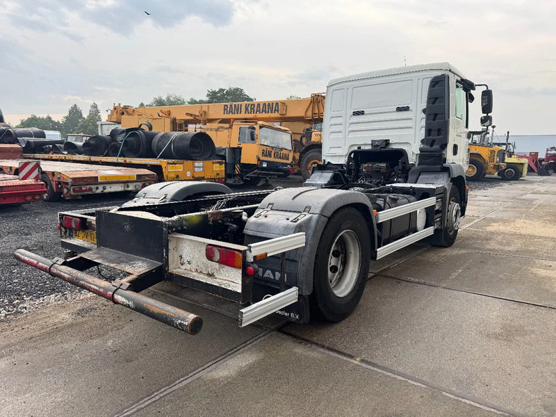 MAN TGM 18.340 4X2 EURO 5 CHASSIS - Camión chasis: foto 4 MAN TGM 18.340 4X2 EURO 5 CHASSIS - Camión chasis: foto 4