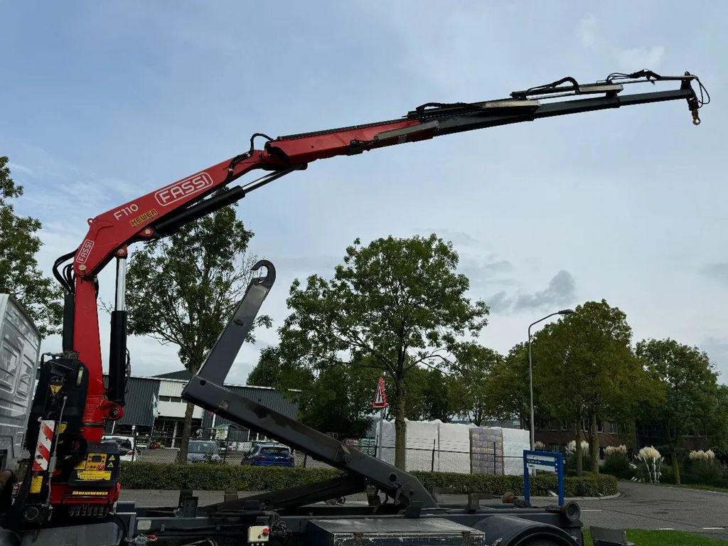 Mercedes-Benz Atego 1923 + 2011 FASSI F110 + 2011 VDS HOOKLIFT - Camión grúa, Camión multibasculante: foto 5 Mercedes-Benz Atego 1923 + 2011 FASSI F110 + 2011 VDS HOOKLIFT - Camión grúa, Camión multibasculante: foto 5