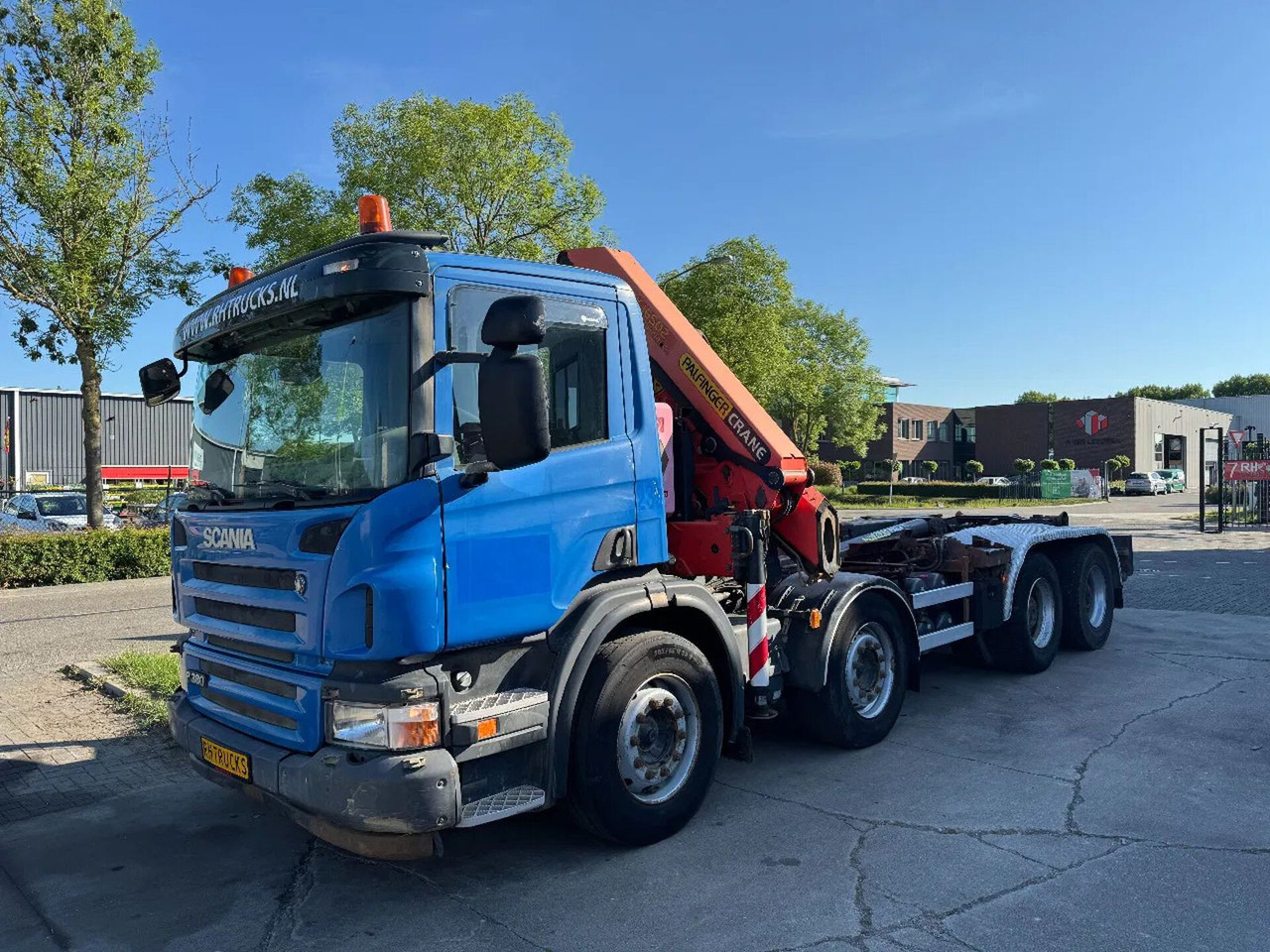 Scania P380 8X4 PALFINGER HOOK + PALFINGER PK16502 + RE - Camión multibasculante, Camión grúa: foto 3 Scania P380 8X4 PALFINGER HOOK + PALFINGER PK16502 + RE - Camión multibasculante, Camión grúa: foto 3
