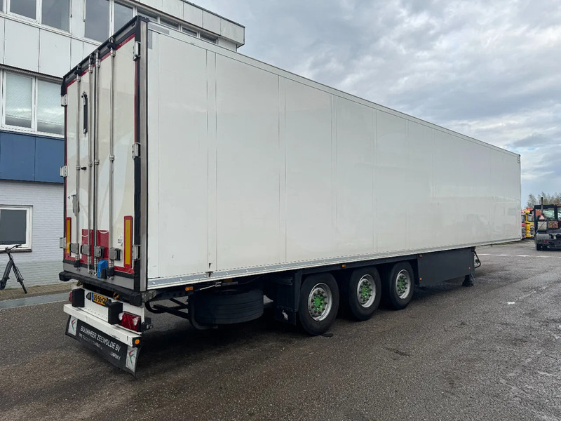 Schmitz Cargobull SCB*S3B + SLXi 300 THERMO KING D&E - DOPPELSTOCK - Semirremolque frigorífico: foto 4 Schmitz Cargobull SCB*S3B + SLXi 300 THERMO KING D&E - DOPPELSTOCK - Semirremolque frigorífico: foto 4