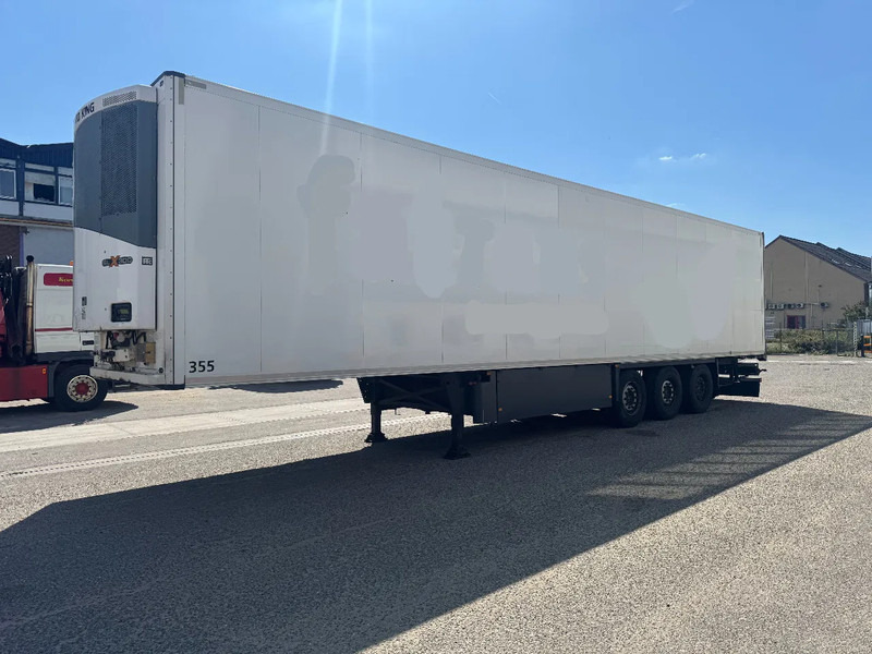 Schmitz Cargobull SKO 24 THERMO KING SLX300 D/E 3 AXLE TÜV TILL 03-2026 - Semirremolque frigorífico: foto 1 Schmitz Cargobull SKO 24 THERMO KING SLX300 D/E 3 AXLE TÜV TILL 03-2026 - Semirremolque frigorífico: foto 1