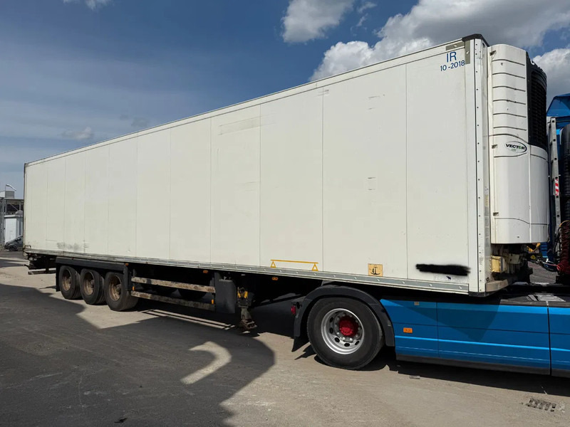 Schmitz Cargobull Schmitz Cargobull PRICES FROM €6950 TO €8950,- 40 X CARRIER 1850 MT D/E SAF AXELS - Semirremolque frigorífico: foto 2 Schmitz Cargobull Schmitz Cargobull PRICES FROM €6950 TO €8950,- 40 X CARRIER 1850 MT D/E SAF AXELS - Semirremolque frigorífico: foto 2