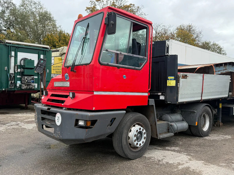 Terberg YT 180 4X2 - HUB REDUCTION + NL REGISTRATION! - Tractor industrial: foto 1 Terberg YT 180 4X2 - HUB REDUCTION + NL REGISTRATION! - Tractor industrial: foto 1