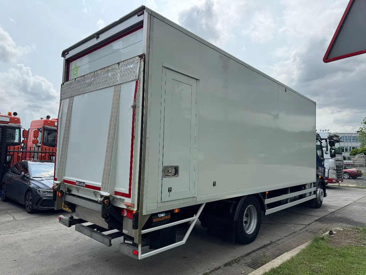 Volvo FL 250 4X2 - EURO 6 + DHOLLANDIA LIFT + TÜV 04-2 - Camión caja cerrada: foto 5 Volvo FL 250 4X2 - EURO 6 + DHOLLANDIA LIFT + TÜV 04-2 - Camión caja cerrada: foto 5