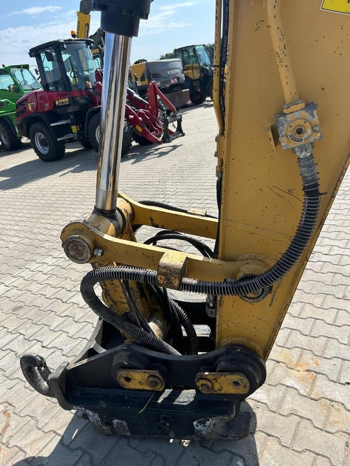 Excavadora de cadenas CATERPILLAR 320 EL: foto 9