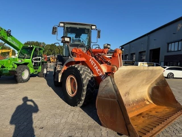 Hitachi ZW 180 - Cargadora de ruedas: foto 3 Hitachi ZW 180 - Cargadora de ruedas: foto 3