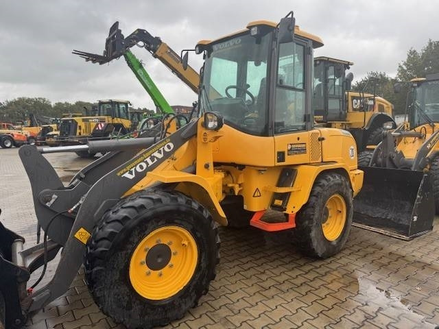 Volvo L 30 G - Cargadora de ruedas: foto 5 Volvo L 30 G - Cargadora de ruedas: foto 5