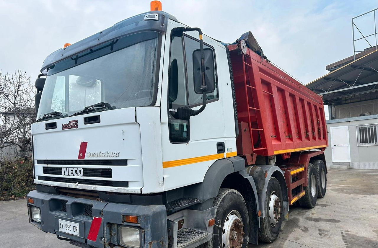 Iveco Eurotrakker 410 42 4 assi - Camión volquete: foto 2 Iveco Eurotrakker 410 42 4 assi - Camión volquete: foto 2