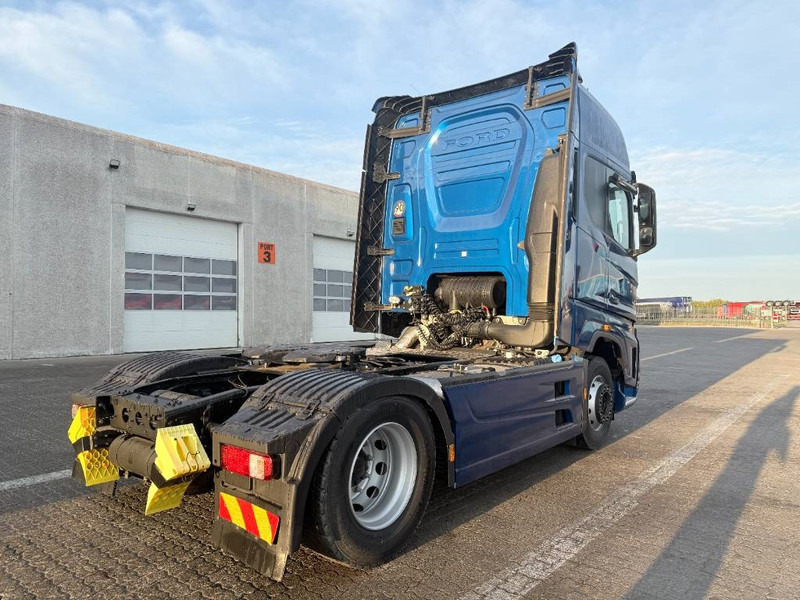 Ford F-Max - Cabeza tractora: foto 3 Ford F-Max - Cabeza tractora: foto 3