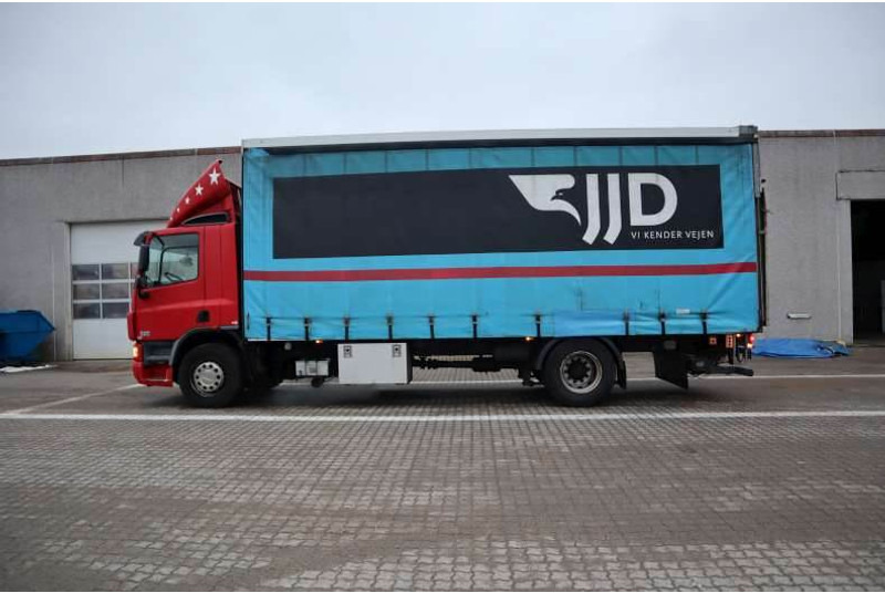 DAF CF 75-360 FA - Camión lona: foto 5 DAF CF 75-360 FA - Camión lona: foto 5
