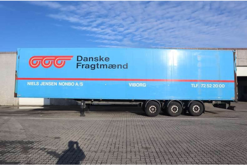 KEL-BERG 34 pl. Curtainsider/Planenauflieger/Gardintrailer - Semirremolque caja cerrada: foto 5 KEL-BERG 34 pl. Curtainsider/Planenauflieger/Gardintrailer - Semirremolque caja cerrada: foto 5