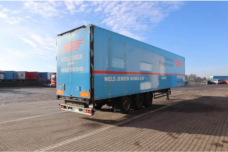 KEL-BERG 34 pl. Curtainsider/Planenauflieger/Gardintrailer - Semirremolque caja cerrada: foto 3 KEL-BERG 34 pl. Curtainsider/Planenauflieger/Gardintrailer - Semirremolque caja cerrada: foto 3