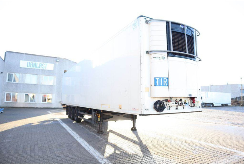 Schmitz Cargobull 3 aks Double Compartment / Doppelkammer - Semirremolque frigorífico: foto 2 Schmitz Cargobull 3 aks Double Compartment / Doppelkammer - Semirremolque frigorífico: foto 2