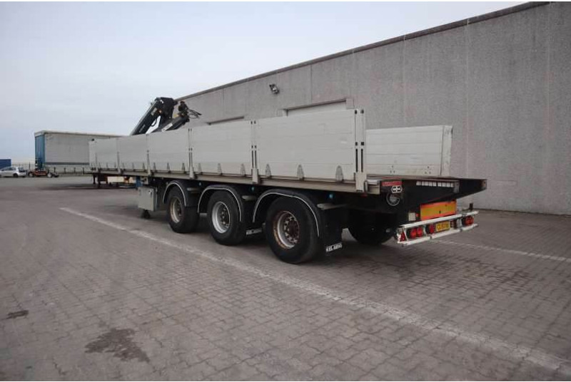 Van Hool Cranetrailer/Krantrailer/Kranauflieger - Semirremolque plataforma/ Caja abierta: foto 4 Van Hool Cranetrailer/Krantrailer/Kranauflieger - Semirremolque plataforma/ Caja abierta: foto 4