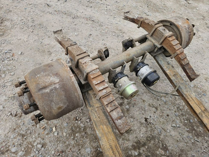 Onbekend GIGANT - DRUM - STEELSPRING - 19.5 inch - Eje y piezas para Camión: foto 1 Onbekend GIGANT - DRUM - STEELSPRING - 19.5 inch - Eje y piezas para Camión: foto 1