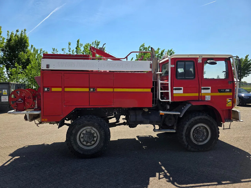 Renault Midliner 210 M210 - Camión de bomberos: foto 4 Renault Midliner 210 M210 - Camión de bomberos: foto 4