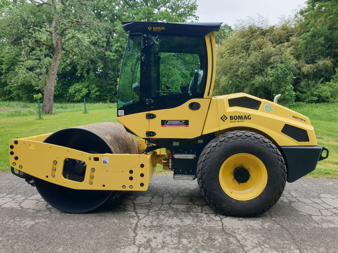 BOMAG BW 177 D-5 PL - Apisonadora de asfalto: foto 1 BOMAG BW 177 D-5 PL - Apisonadora de asfalto: foto 1
