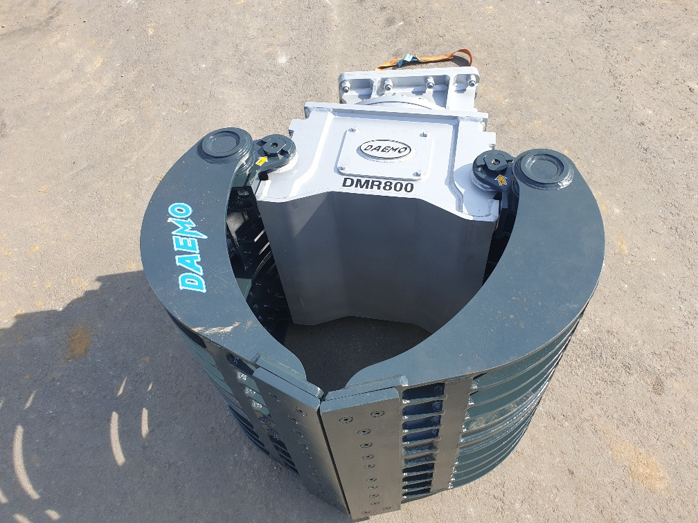 Daemo DMR 800 - Pinza de manipulación para Excavadora de cadenas: foto 5 Daemo DMR 800 - Pinza de manipulación para Excavadora de cadenas: foto 5