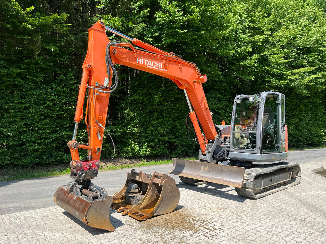 HITACHI ZX 85 USBLC-3 - Miniexcavadora: foto 3 HITACHI ZX 85 USBLC-3 - Miniexcavadora: foto 3