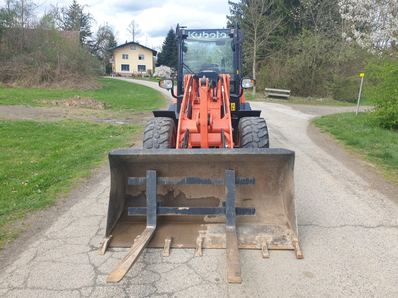 KUBOTA R 070 - Cargadora de ruedas: foto 4 KUBOTA R 070 - Cargadora de ruedas: foto 4