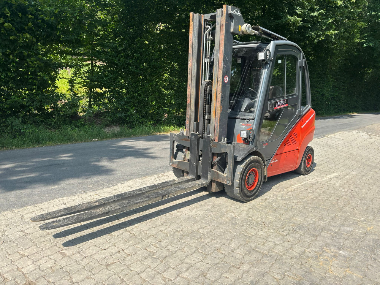 LINDE H 35 D-02 Triplex - Carretilla elevadora diésel: foto 3 LINDE H 35 D-02 Triplex - Carretilla elevadora diésel: foto 3