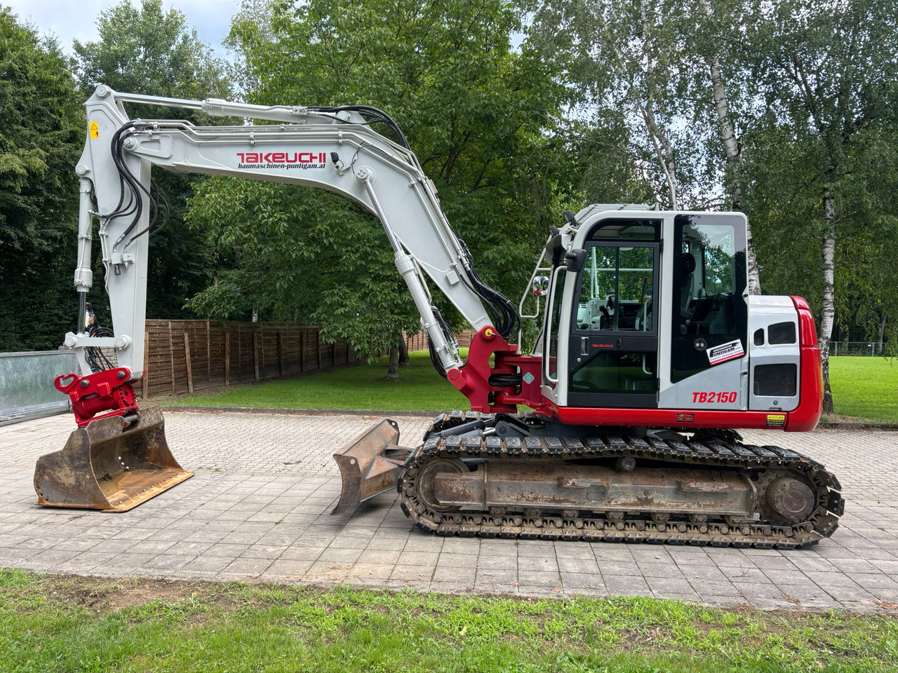 TAKEUCHI TB 2150 - Excavadora de cadenas: foto 1 TAKEUCHI TB 2150 - Excavadora de cadenas: foto 1