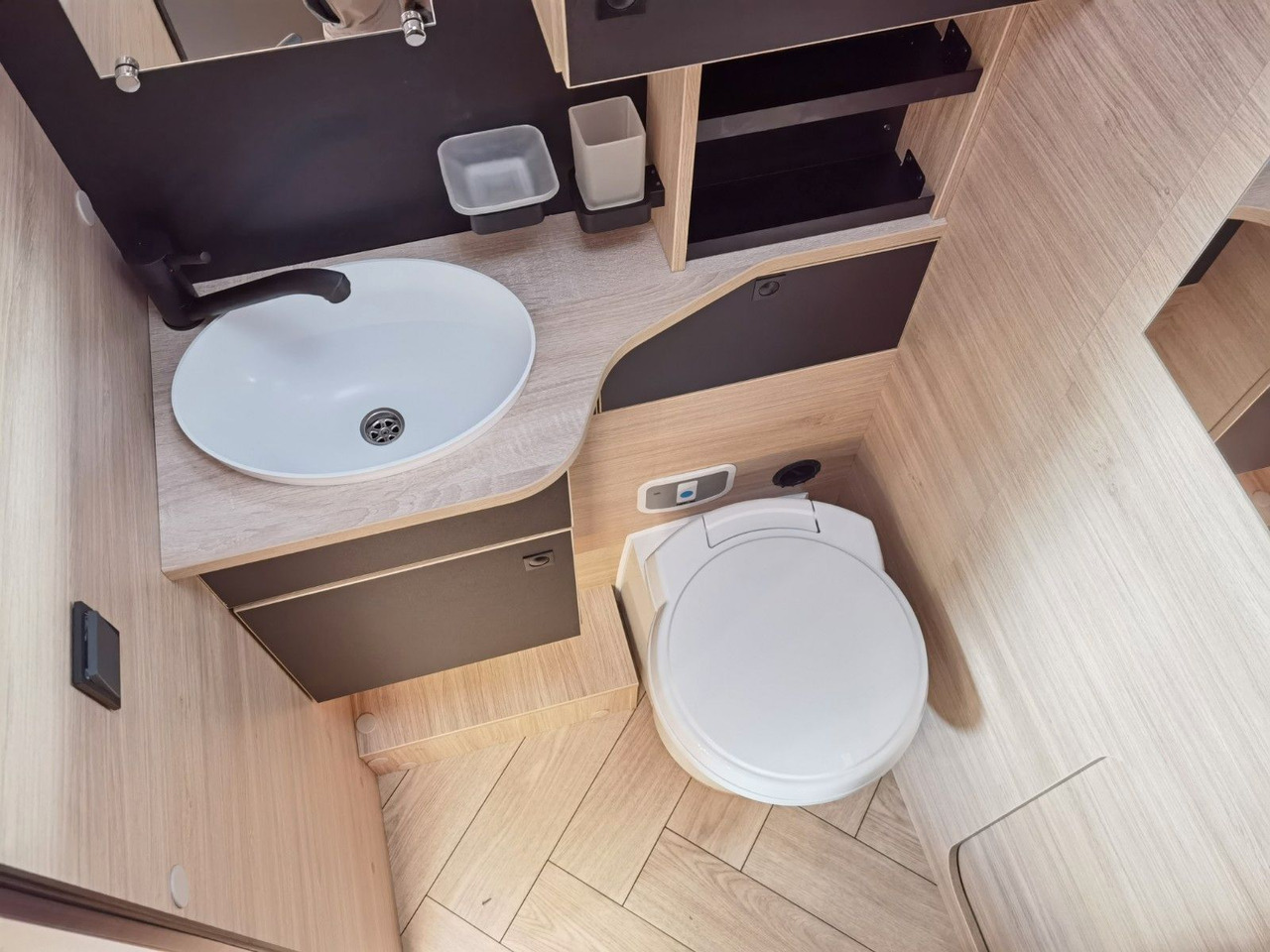 Autocaravana perfilada Chausson 650 TITANIUM / -2026- / 165PS-8G. / AHK/ HUBBETT: foto 22 Autocaravana perfilada Chausson 650 TITANIUM / -2026- / 165PS-8G. / AHK/ HUBBETT: foto 22