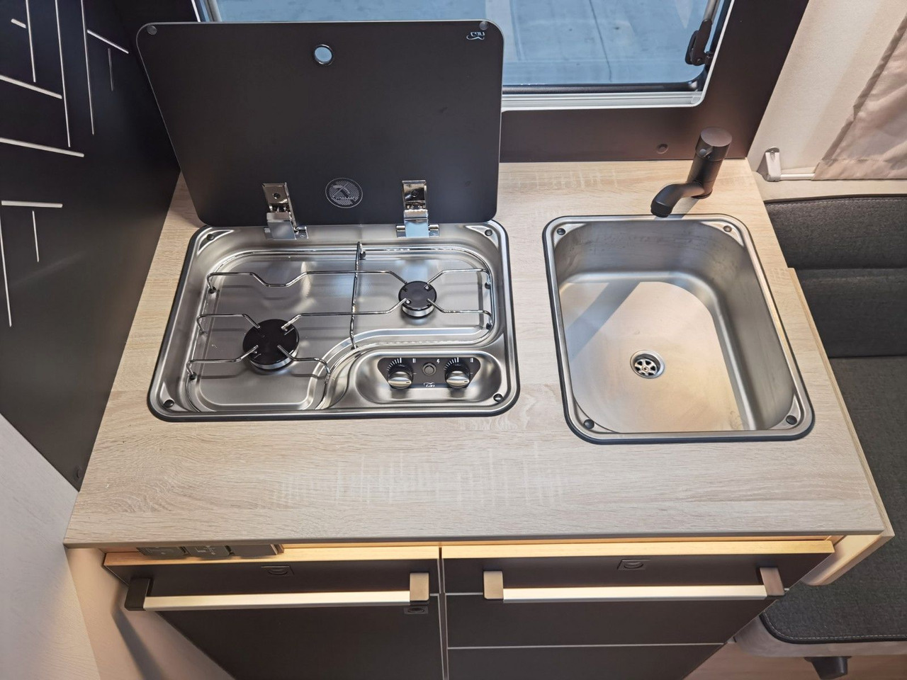 Autocaravana perfilada Chausson 650 TITANIUM / -2026- / 165PS-8G. / AHK/ HUBBETT: foto 18 Autocaravana perfilada Chausson 650 TITANIUM / -2026- / 165PS-8G. / AHK/ HUBBETT: foto 18