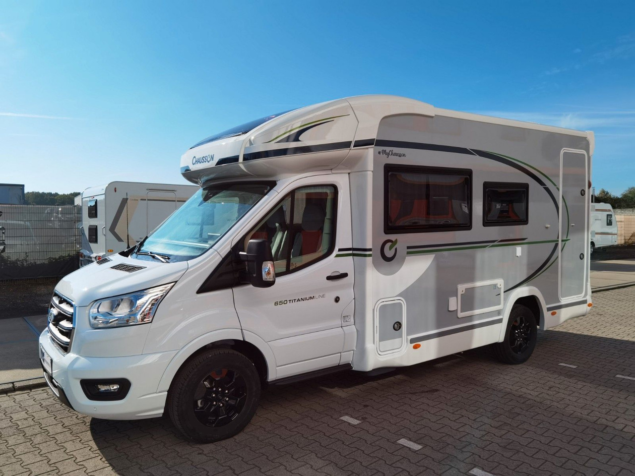 Leasing de  Chausson 650 TITANIUM / - 2026 - / 165PS - 8G. / HUBBETT Chausson 650 TITANIUM / - 2026 - / 165PS - 8G. / HUBBETT: foto 6