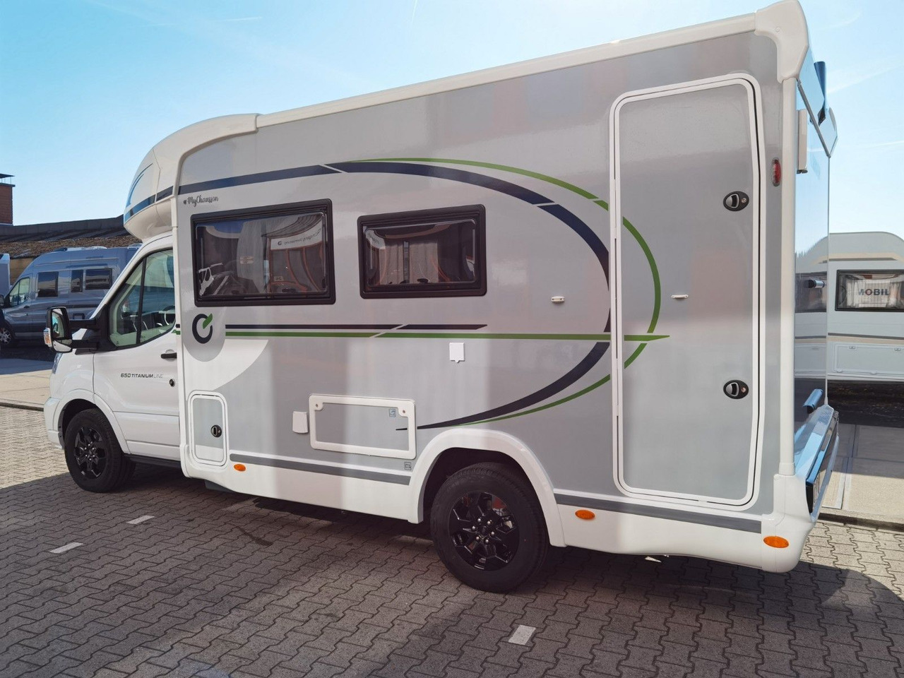 Leasing de  Chausson 650 TITANIUM / - 2026 - / 165PS - 8G. / HUBBETT Chausson 650 TITANIUM / - 2026 - / 165PS - 8G. / HUBBETT: foto 5