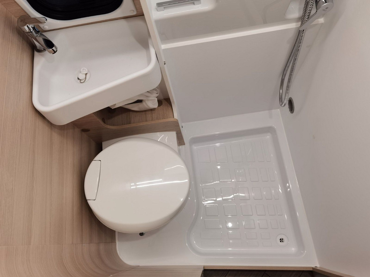 Cámper Chausson V697 FIRST LINE / - 2025- / 140PS / EINZELBETTEN: foto 19 Cámper Chausson V697 FIRST LINE / - 2025- / 140PS / EINZELBETTEN: foto 19