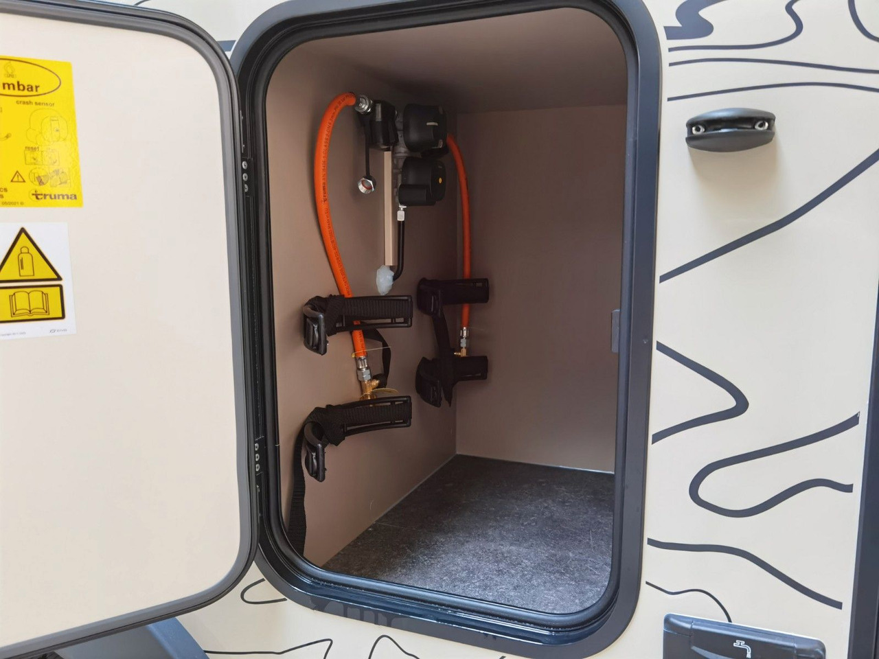 Leasing de  Eura Mobil XTURA 686 EF /-2025- / 4x4 / TOP-AUSSTATTUNG Eura Mobil XTURA 686 EF /-2025- / 4x4 / TOP-AUSSTATTUNG: foto 10