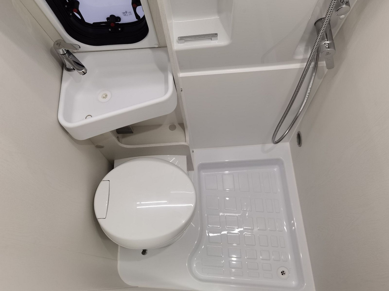 Cámper Karmann DAVIS 620 TRENDSTYLE / - 2026 -/ 140PS-AUTOMATIK: foto 19 Cámper Karmann DAVIS 620 TRENDSTYLE / - 2026 -/ 140PS-AUTOMATIK: foto 19