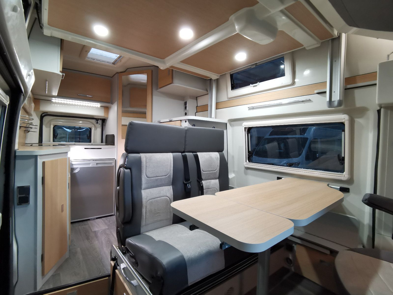 Leasing de  Karmann DEXTER 550 / 140PS / CONCEPT - PAKET & HUBBETT Karmann DEXTER 550 / 140PS / CONCEPT - PAKET & HUBBETT: foto 10