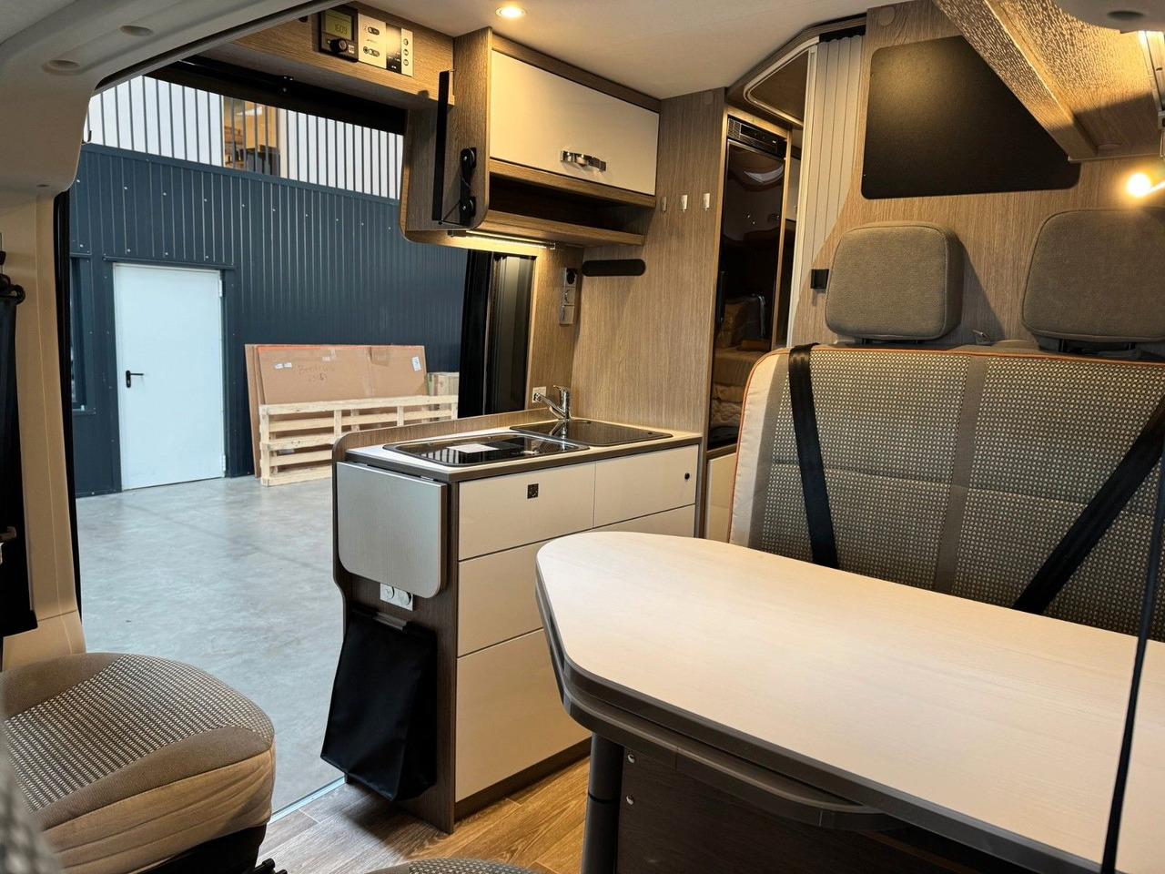 Cámper Pössl 2WIN R PLUS / 165PS / 1.HAND / AHK / NAVI / ALU.: foto 18